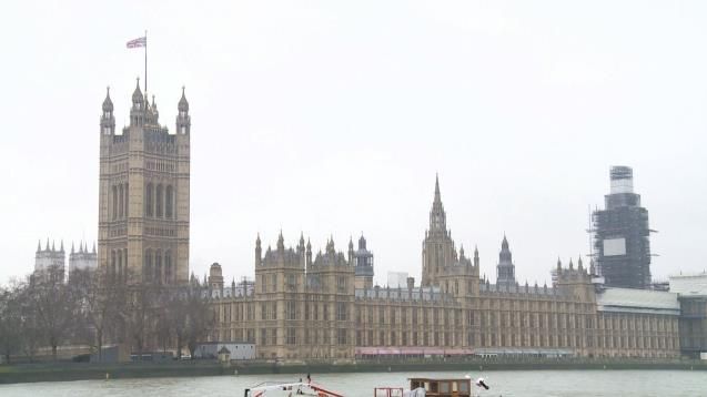 议会通过英首相脱欧议案 扫除脱欧最后法律障碍