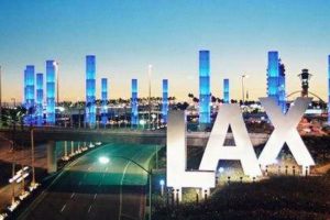 洛杉矶机场乘客出现疑似冠状病毒感染症状被隔离缩略图