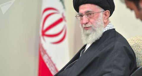 美国总统特朗普威胁伊朗最高领袖哈梅内伊:小心点