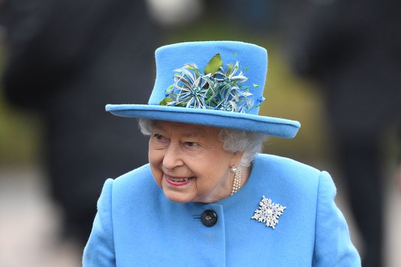 英国脱欧后女王首次亮相 英媒：面带笑容心情大好