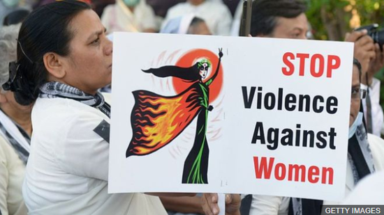 屡次跟踪骚扰未果 印度男子将女教师活活烧死
