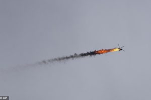 叙政府军直升机被击落瞬间曝光 机身起火空中解体缩略图