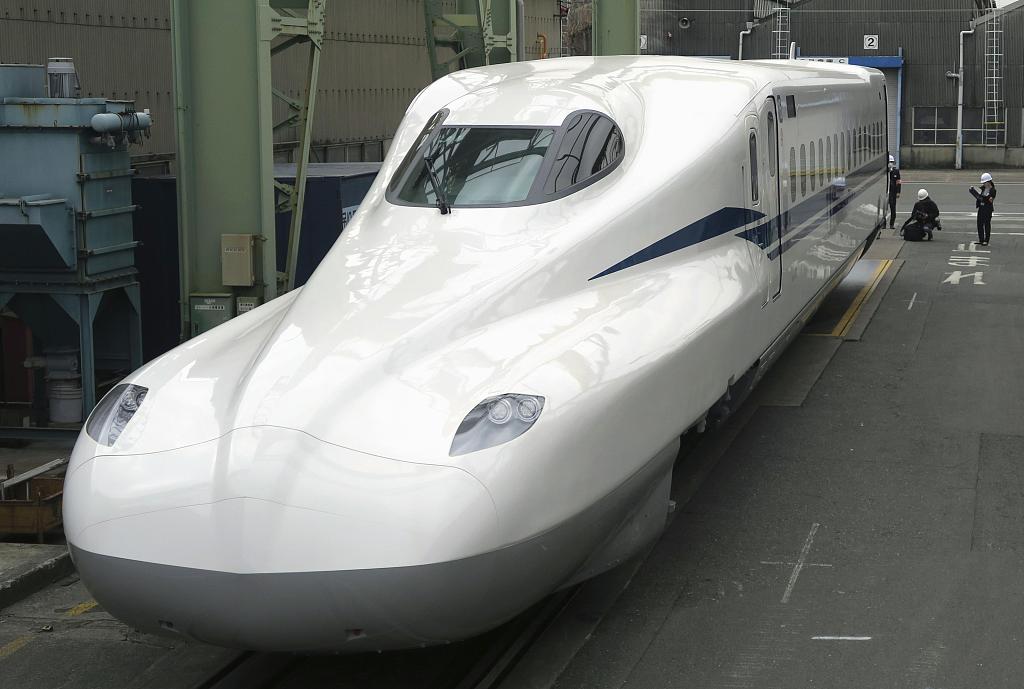日本新一代新干线高速列车曝光 即将开始试运行
