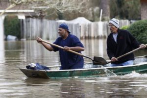 美国密西西比迎历史性洪灾 州长宣布进入紧急状态缩略图