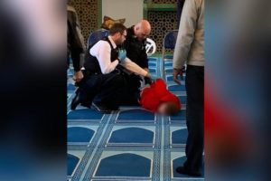 伦敦一清真寺发生持刀伤人事件 嫌疑人已被捕缩略图