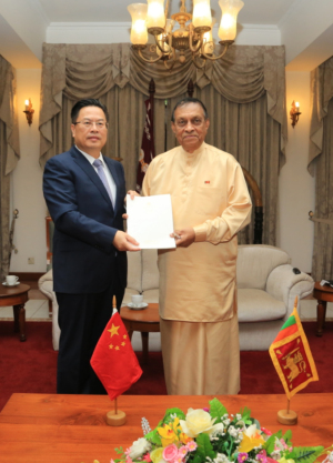 总理诵经、议长捐款，斯里兰卡全岛为中国祈福