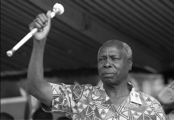 肯尼亚前总统丹尼尔-阿拉普-莫伊去世 享年95岁