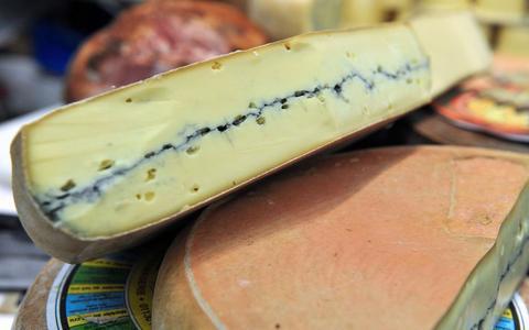 法国一批生奶酪受沙门氏菌污染 已有13人感染