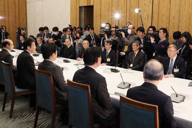 日本确诊414人 政府专家会议：处于疫情传播早期