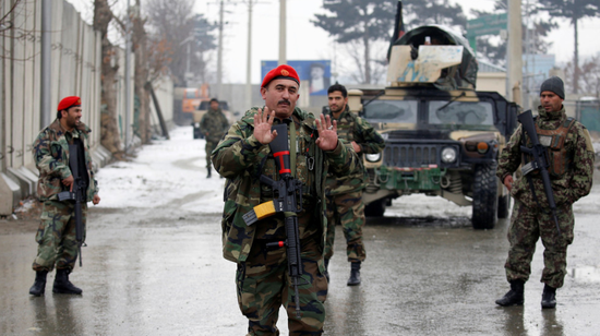 阿富汗首都军校附近遭自杀式袭击 致5死12伤