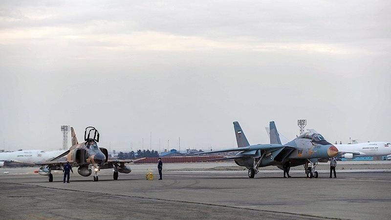 伊朗展示多架大修完工战斗机 古董级F-14再度亮相