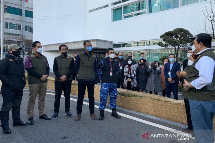 为防止疫情扩散 印尼暂时关闭驻韩国首尔大使馆