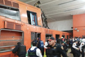 墨西哥城地铁一号线列车相撞 致1人死亡41人受伤缩略图