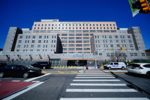 纽约州州长：准备迎接病人的顶峰 各医院应相互支援缩略图