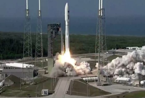 美国太空军首次发射卫星 技术故障致延迟80分钟