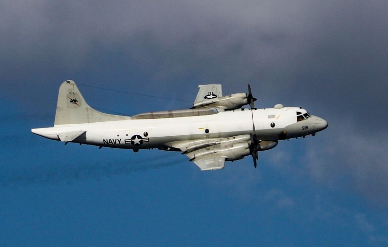 美军近日动作频频 再派电子侦察机闯入南海上空