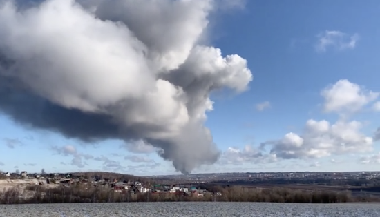 莫斯科郊区一制铝厂发生火灾 过火面积6万平方米