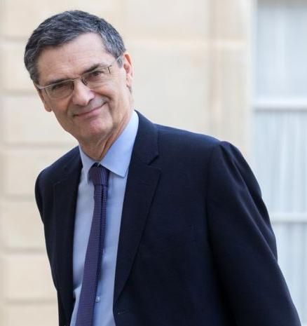 法国上塞纳省议会主席因新冠肺炎病逝