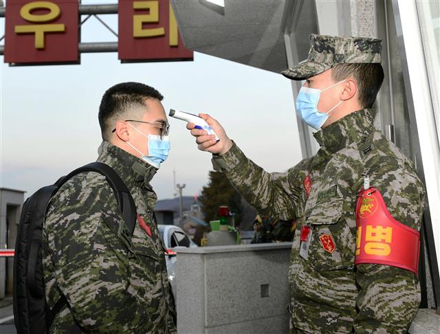 韩国累计38名军人确诊 2600多名军人被隔离
