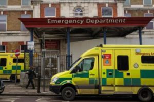英国女护士工作时自杀 所在医院8人感染新冠肺炎去世缩略图