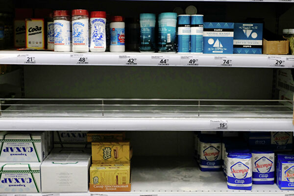 实拍疫情下俄罗斯超市：食用盐、荞麦成抢手货