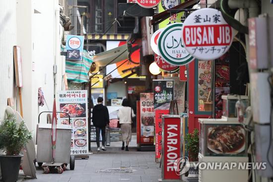 受疫情冲击 韩国首尔3月份1600家餐饮店关门