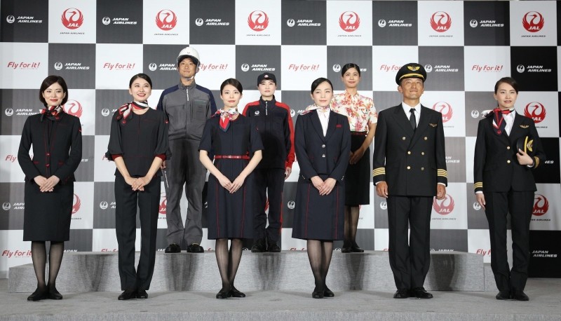 日本航空将允许空姐不穿高跟鞋：为了健康和安全