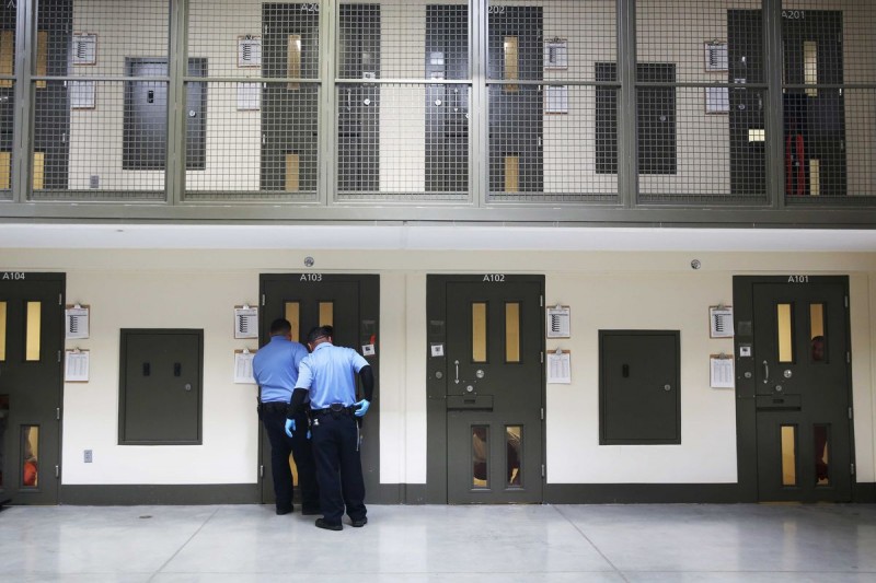 美国又一监狱暴发疫情：24名囚犯感染 共关押5400人