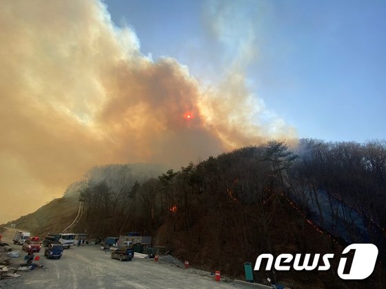 突发！韩国一直升机坠毁 扑救山火时遭遇强风