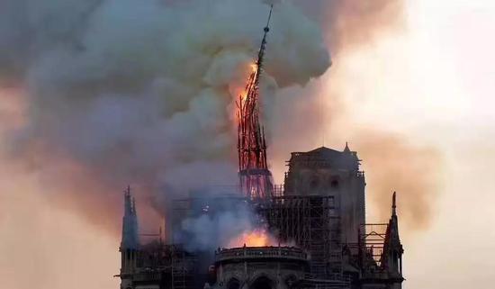 巴黎圣母院大火过去一年了，这一点依然是谜……