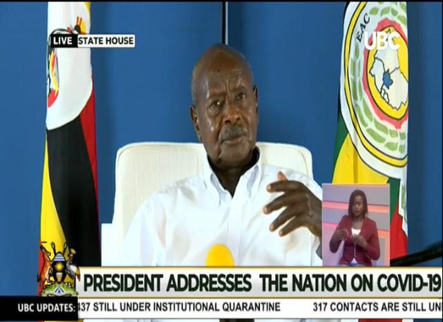 乌干达总统就疫情防控、蝗虫问题发表电视讲话