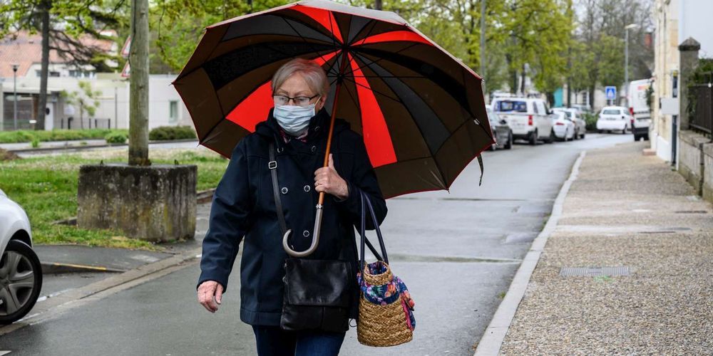 法国多个城市计划推行强制佩戴口罩