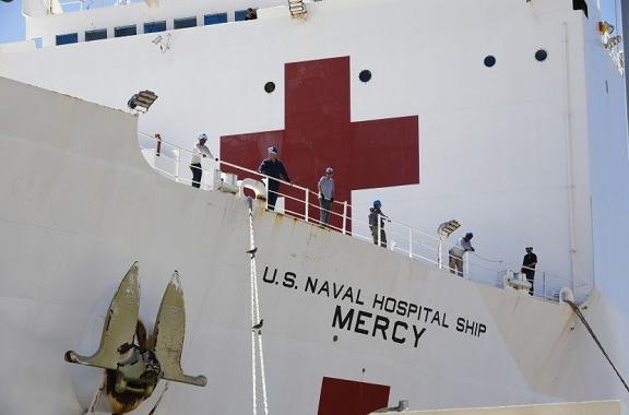 美国海军医疗船“仁慈号”一水手确诊新冠肺炎
