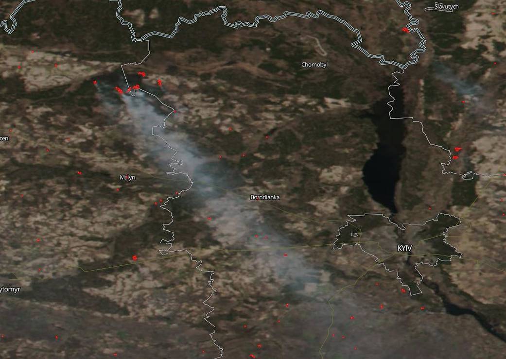 乌克兰北部发生森林火灾，火点接近切尔诺贝利