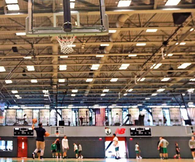 美媒：NBA设施将于周五重新开放 球员可独自训练