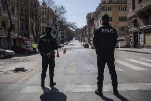 土耳其内政部：3.5万多人未遵守“禁足令”遭处罚缩略图