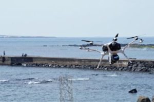 韩国用无人机给小岛居民送口罩 一次能运300个(图)缩略图