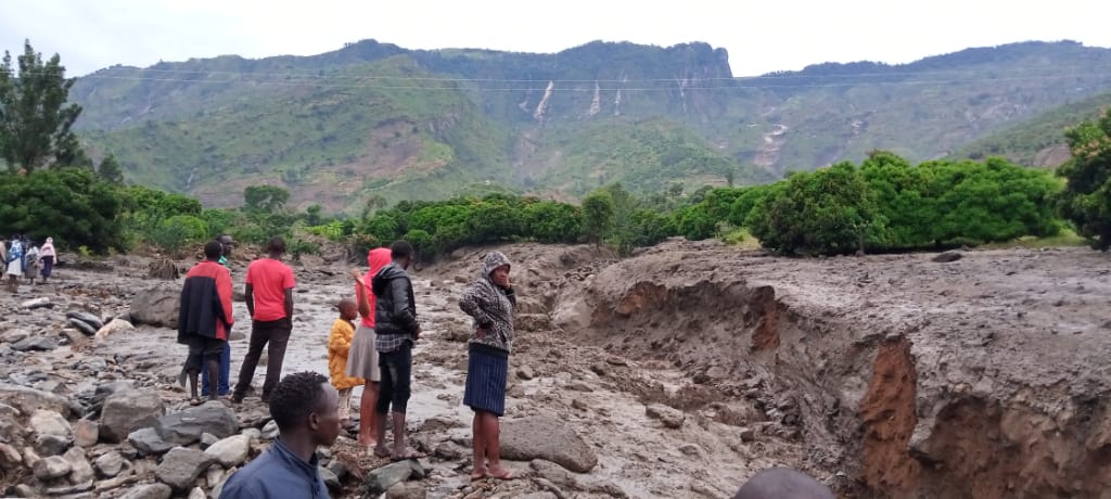 肯尼亚西部强降雨引发泥石流 至少15人失踪