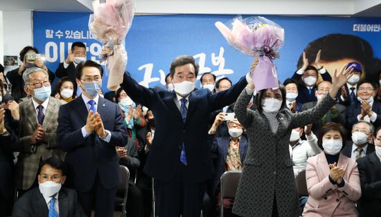 大获全胜！韩国执政党赢得国会选举变身“超级政党”