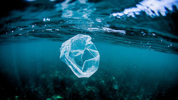 外媒：科学家研发出新型塑料 可在海洋中快速降解