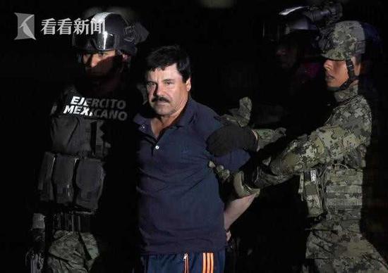 墨西哥黑帮街头发抗疫物资 总统喊话:不如不犯罪