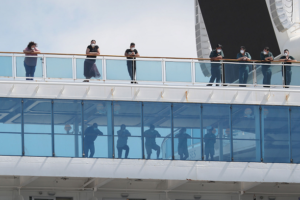 美国“珊瑚公主”号邮轮上仍有至少90名乘客滞留缩略图