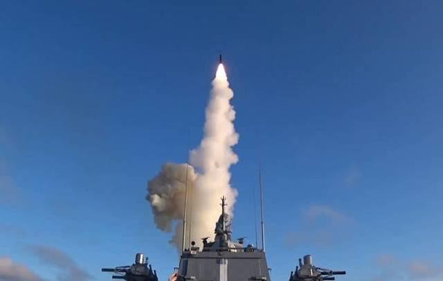 针对航母群！俄媒：升级版俄护卫舰可带24枚锆石导弹
